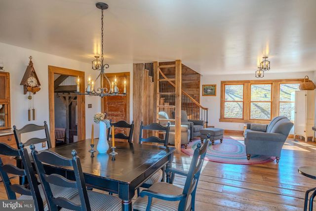 651 ROBINSON RD, Newport, PA 17074