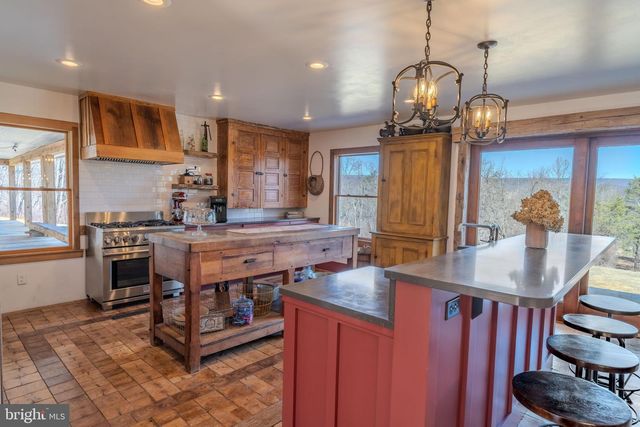 651 ROBINSON RD, Newport, PA 17074