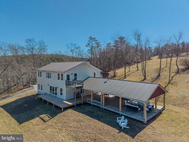 651 ROBINSON RD, Newport, PA 17074