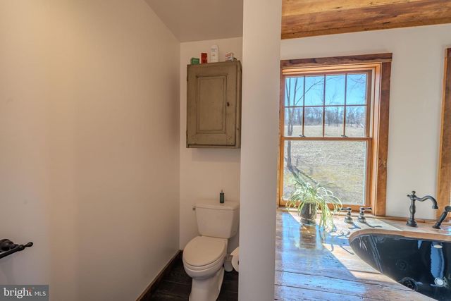 651 ROBINSON RD, Newport, PA 17074