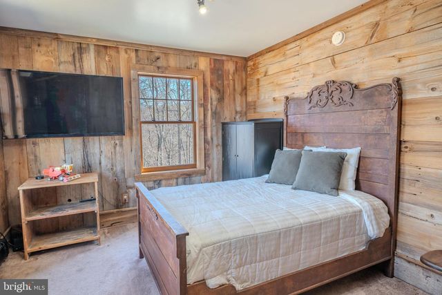 651 ROBINSON RD, Newport, PA 17074