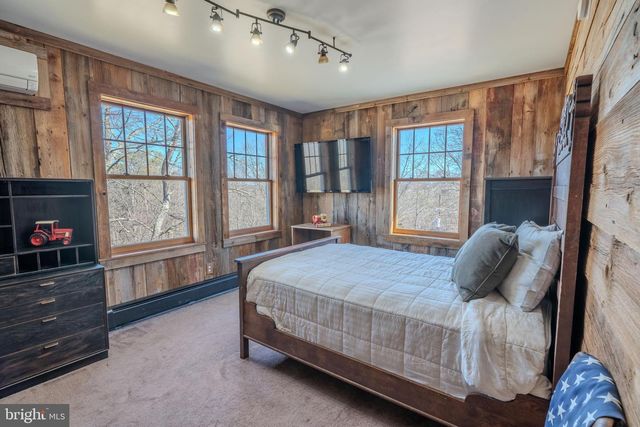 651 ROBINSON RD, Newport, PA 17074