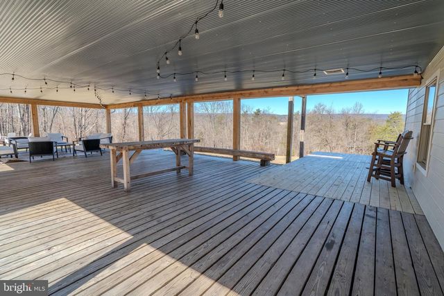 651 ROBINSON RD, Newport, PA 17074