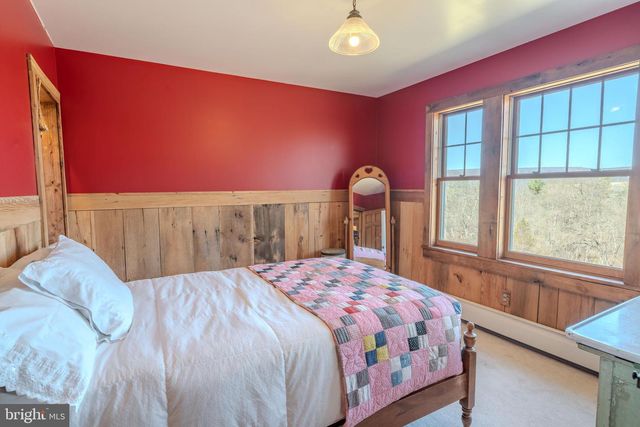 651 ROBINSON RD, Newport, PA 17074