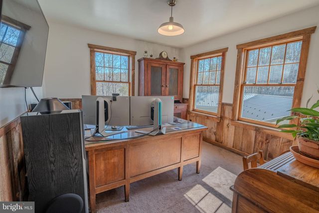 651 ROBINSON RD, Newport, PA 17074