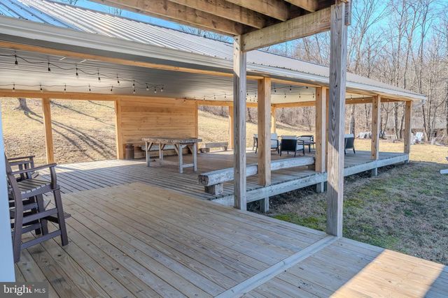 651 ROBINSON RD, Newport, PA 17074