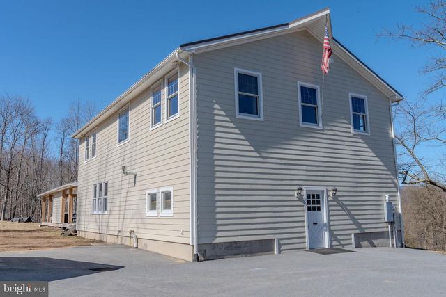 651 ROBINSON RD, Newport, PA 17074