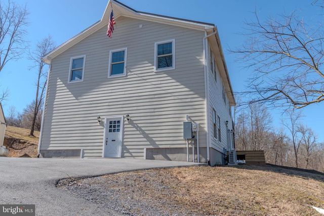 651 ROBINSON RD, Newport, PA 17074