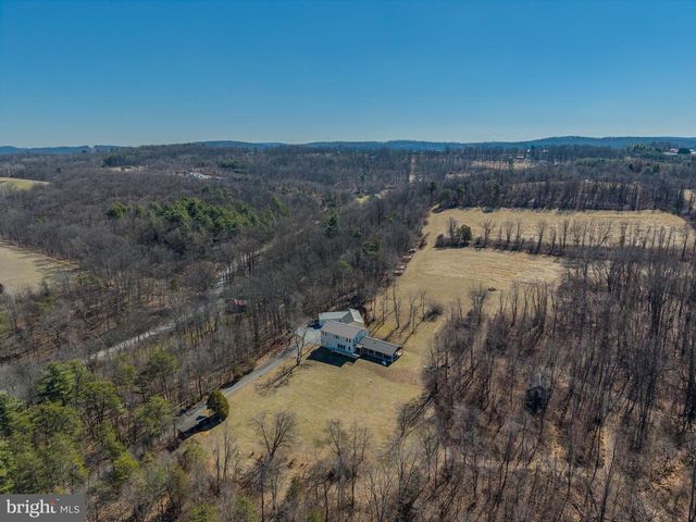 651 ROBINSON RD, Newport, PA 17074