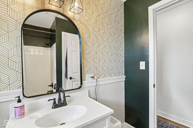 1892 Averitt Road, Greenwood, IN 46143