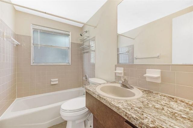 542 RED MANGROVE LANE, Apollo Beach, FL 33572