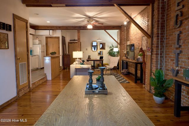 603 E Colonial Avenue 1, Elizabeth City, NC 27909