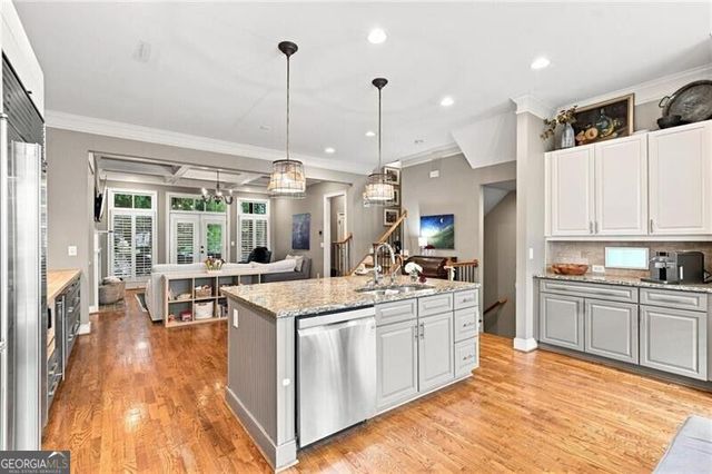 817 Highland Green Way NE, Atlanta, GA 30306