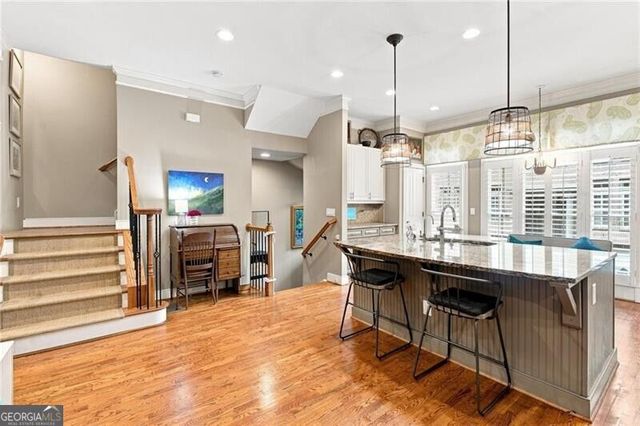 817 Highland Green Way NE, Atlanta, GA 30306