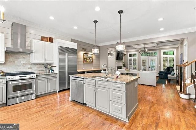 817 Highland Green Way NE, Atlanta, GA 30306