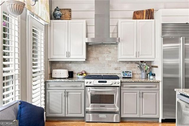 817 Highland Green Way NE, Atlanta, GA 30306