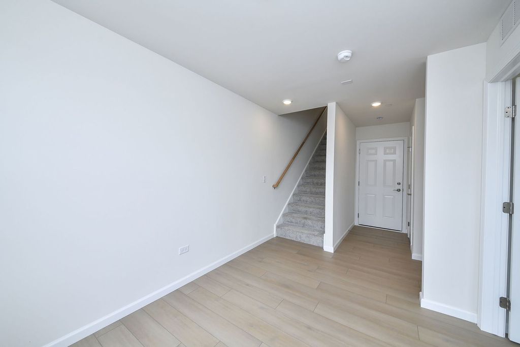 1710 Espacio Drive 3005, Naperville, IL 60563 — photo 3