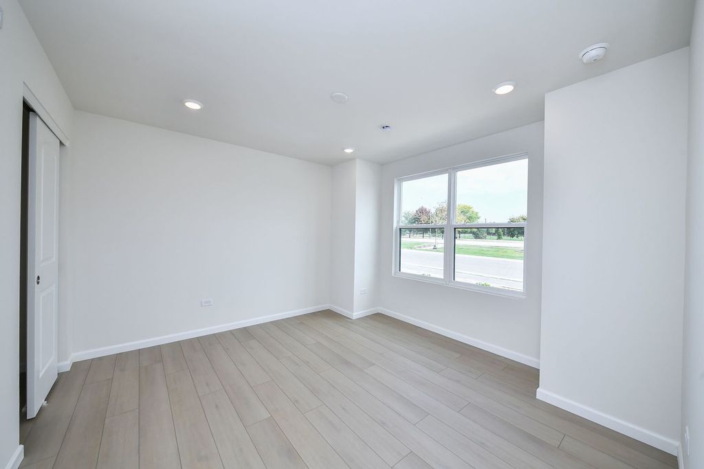 1710 Espacio Drive 3005, Naperville, IL 60563 — photo 4