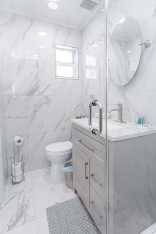 1716 Liberty St, Hollywood, FL 33020