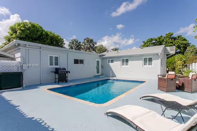 1716 Liberty St, Hollywood, FL 33020