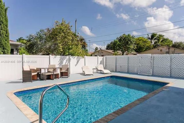 1716 Liberty St, Hollywood, FL 33020