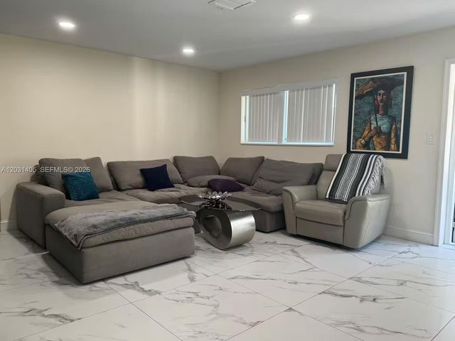 1716 Liberty St, Hollywood, FL 33020