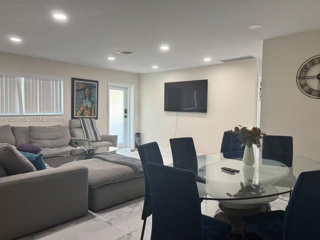 1716 Liberty St, Hollywood, FL 33020