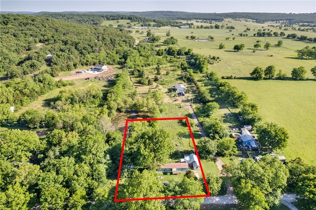 16785 Ditmars Road, Prairie Grove, AR 72753