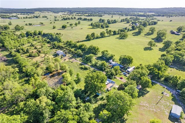 16785 Ditmars Road, Prairie Grove, AR 72753
