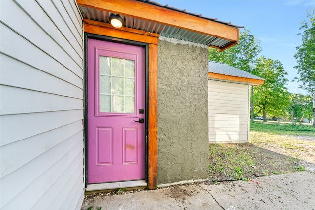 16785 Ditmars Road, Prairie Grove, AR 72753