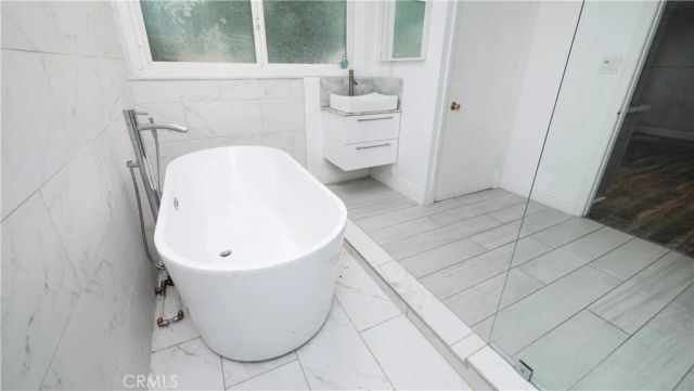 1541 N Stanley Avenue, Los Angeles, CA 90046