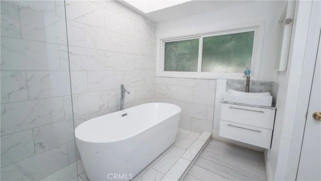 1541 N Stanley Avenue, Los Angeles, CA 90046