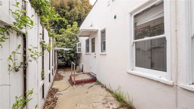 1541 N Stanley Avenue, Los Angeles, CA 90046