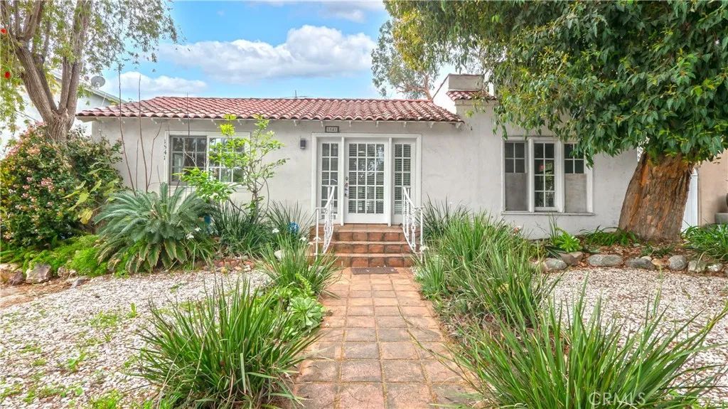 1541 N Stanley Avenue, Los Angeles, CA 90046