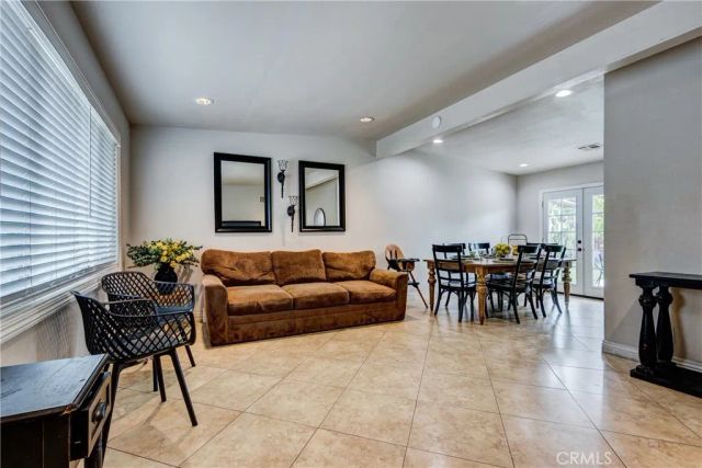 6688 Phoenix, Riverside, CA 92504