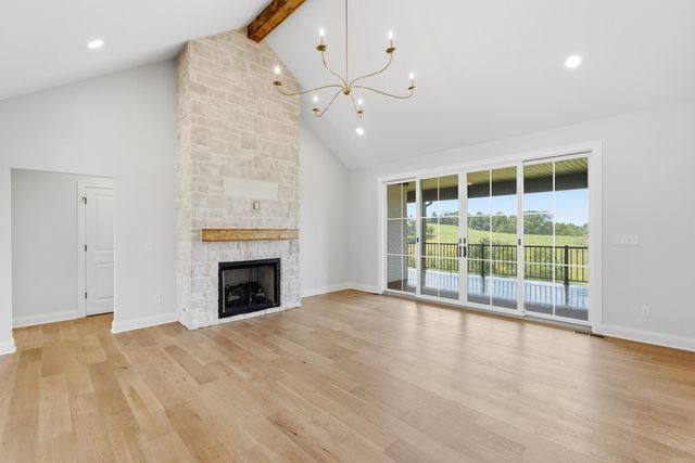 225 Brandenburg Way, Richmond, KY 40475