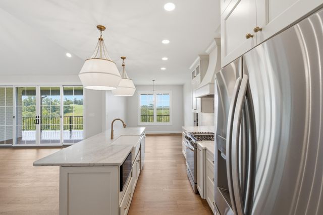 225 Brandenburg Way, Richmond, KY 40475