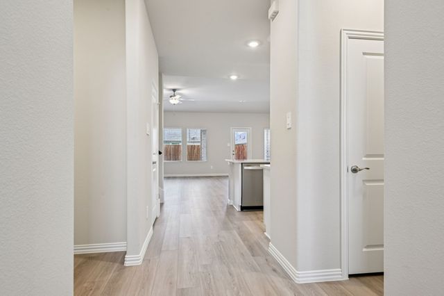 2113 Longchamp Lane, Seagoville, TX 75159