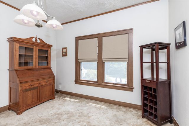 124 Emerson Hough Drive, Newton, IA 50208