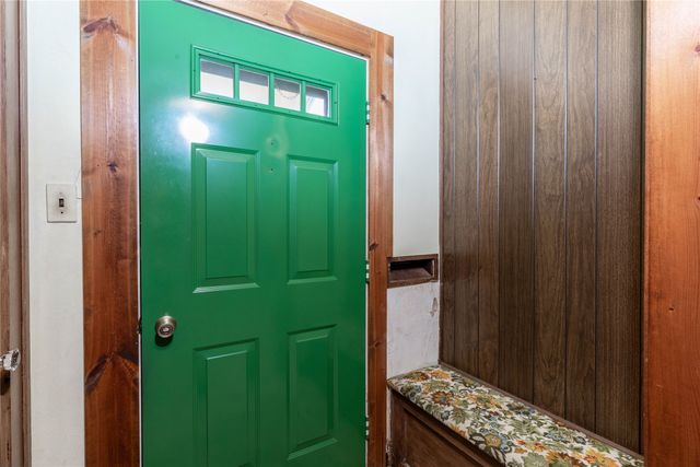 124 Emerson Hough Drive, Newton, IA 50208