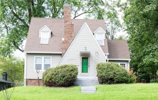 124 Emerson Hough Drive, Newton, IA 50208