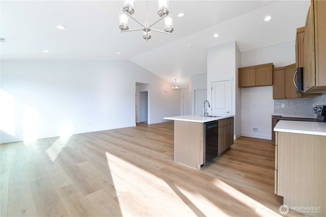 316 N Montana Street, Moses Lake, WA 98837