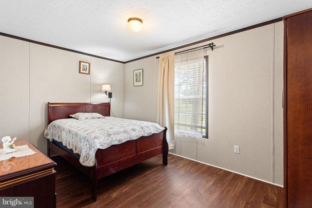 234 IRIS RD, Mullica Hill, NJ 08062