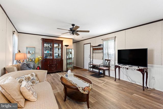 234 IRIS RD, Mullica Hill, NJ 08062