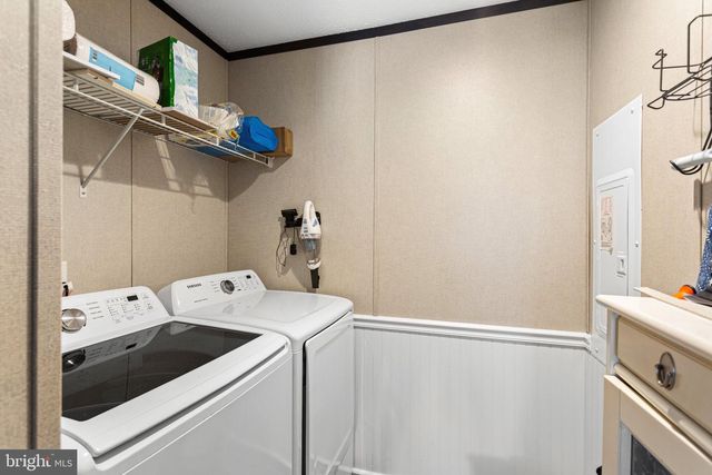 234 IRIS RD, Mullica Hill, NJ 08062