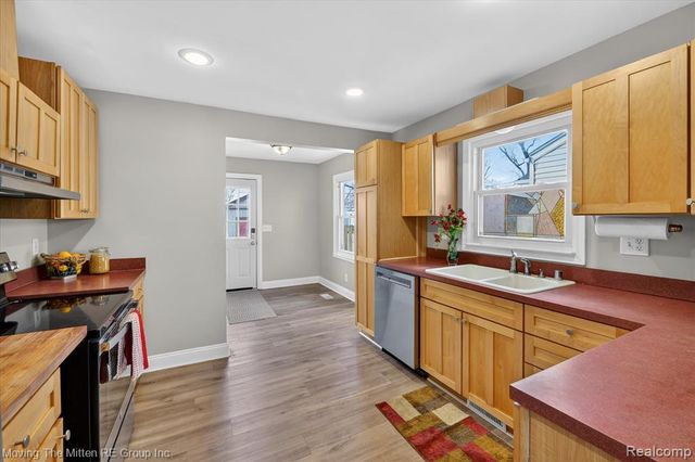 6015 Wilmer Street, Westland, MI 48185