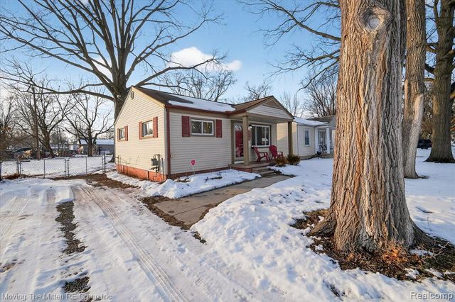 6015 Wilmer Street, Westland, MI 48185
