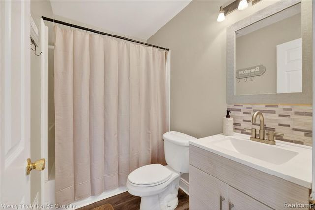 6015 Wilmer Street, Westland, MI 48185