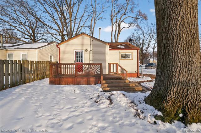 6015 Wilmer Street, Westland, MI 48185