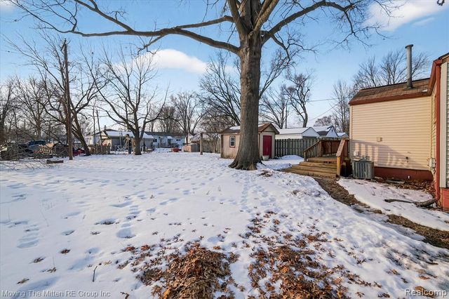 6015 Wilmer Street, Westland, MI 48185